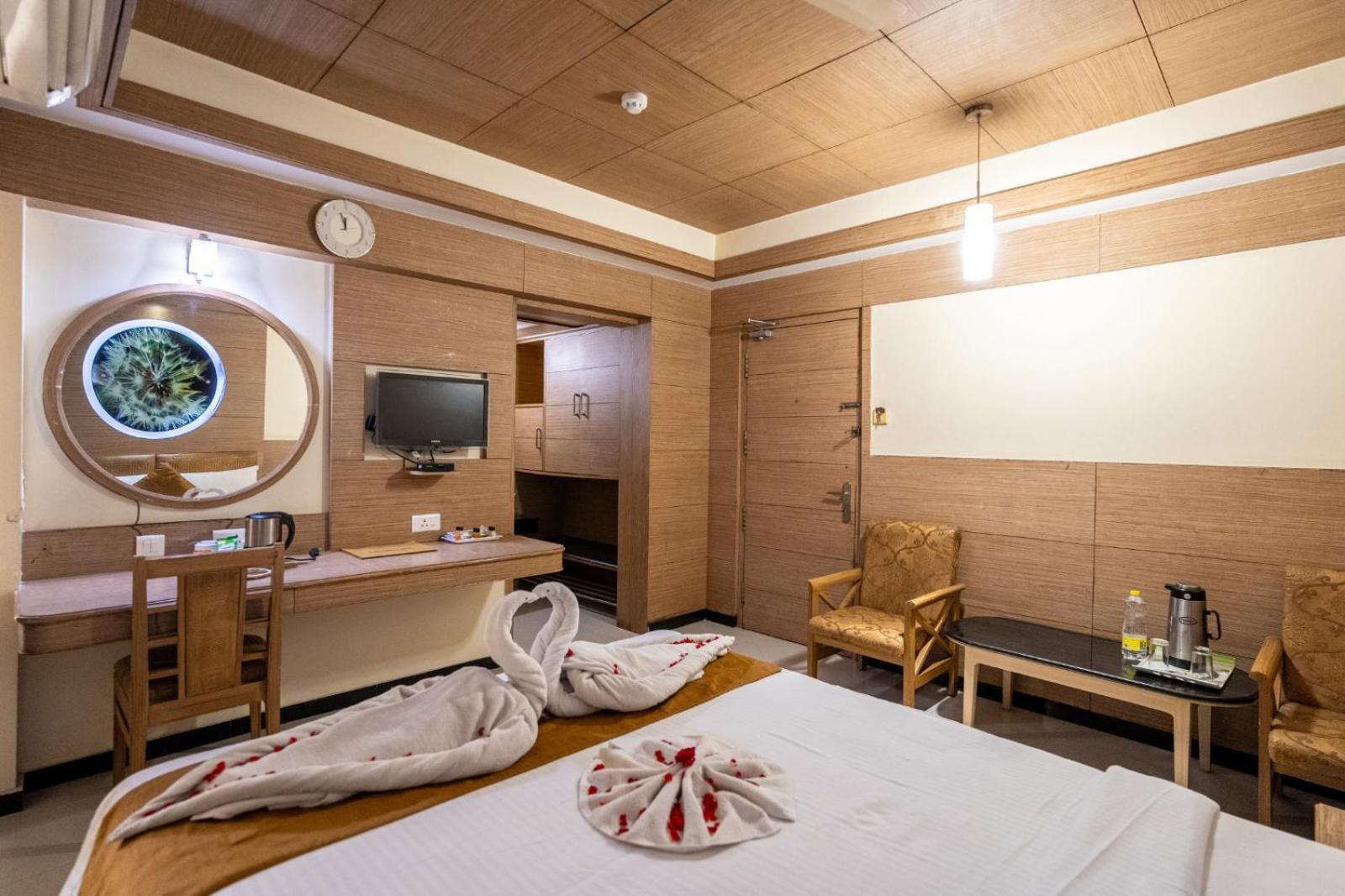 Sree Bharani Hotels Tirunelveli Ngoại thất bức ảnh