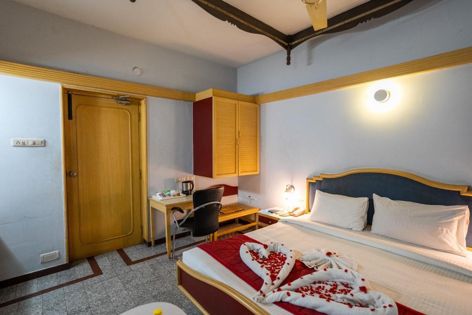 Sree Bharani Hotels Tirunelveli Ngoại thất bức ảnh