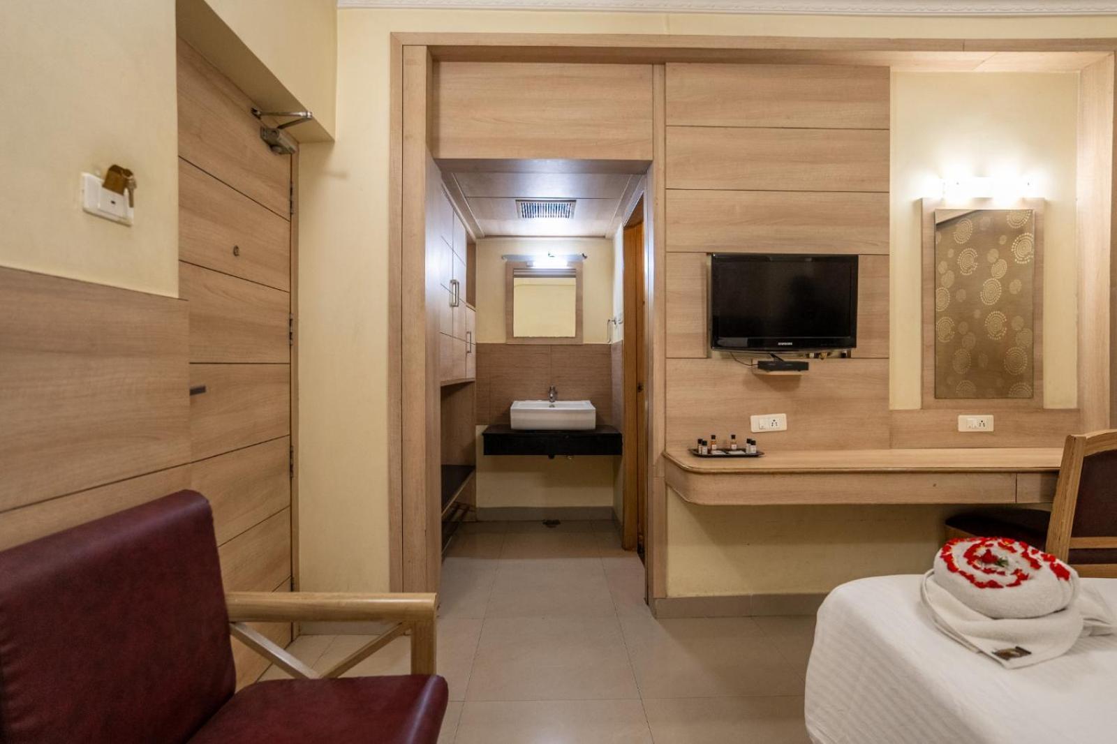 Sree Bharani Hotels Tirunelveli Ngoại thất bức ảnh