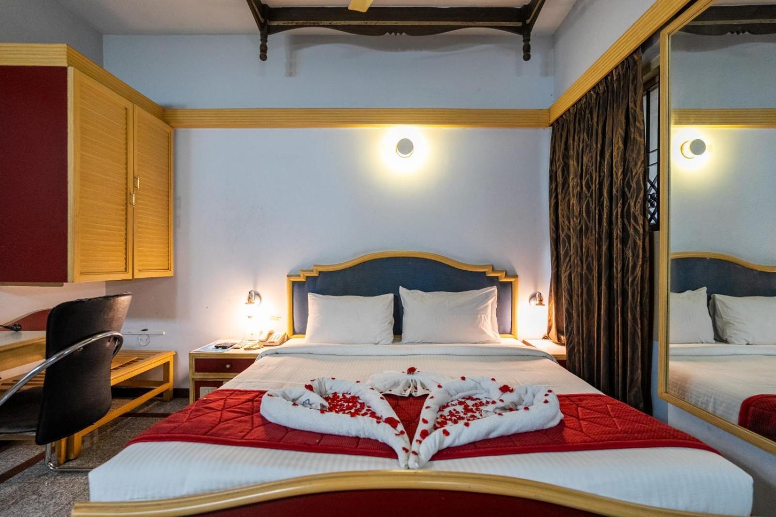 Sree Bharani Hotels Tirunelveli Ngoại thất bức ảnh