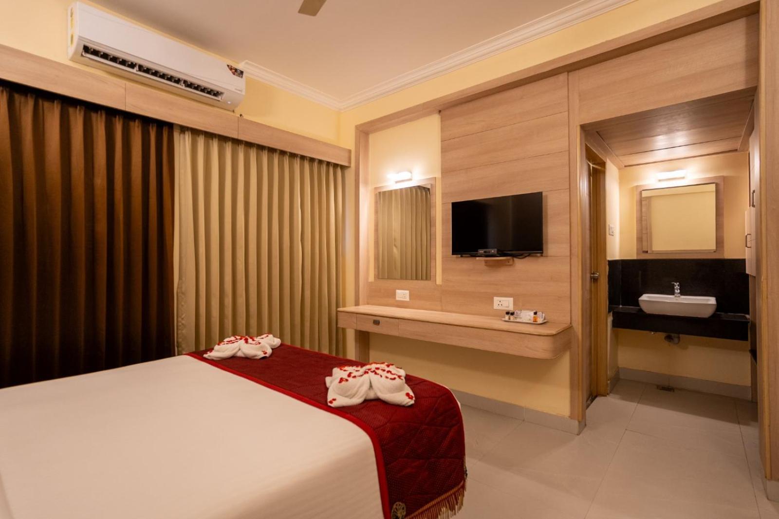Sree Bharani Hotels Tirunelveli Ngoại thất bức ảnh