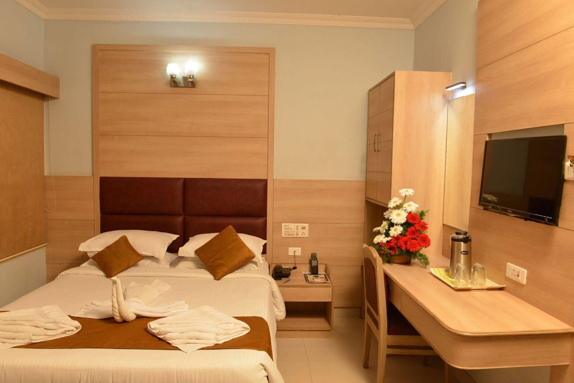 Sree Bharani Hotels Tirunelveli Ngoại thất bức ảnh